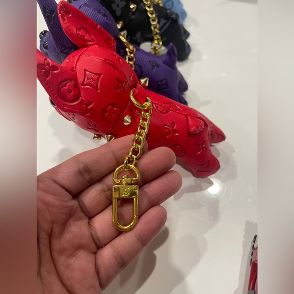 🔑1 Luxury Inspired 🐶Keychain - Picture 15 of 15